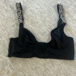Victoria’s Secret Very Sexy shine strap bralette S